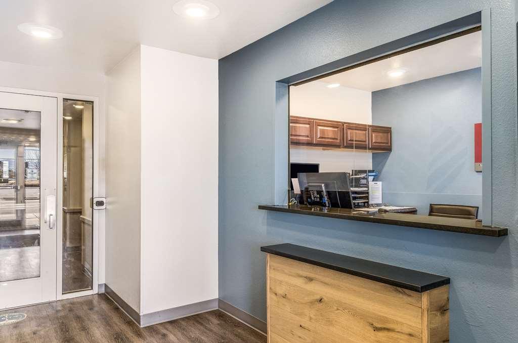 Extended Stay America Select Suites - Cleveland - Avon Beltér fotó
